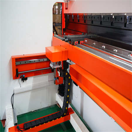 Napredna tehnologija Hidraulična automatska profesionalna CNC presa kočnica 8 osi s visokom konfiguracijom