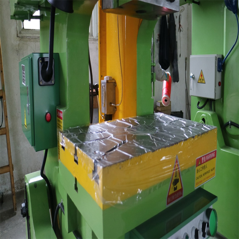 Kina stroj za probijanje metalnih aluminijskih peraja za probijanje bakra od 8 mm