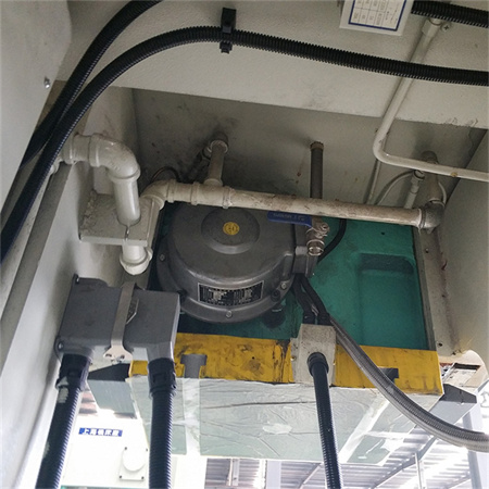 CE certifikat 3*8 3*7 Izgled velikog formata hidraulički stroj za bušenje preše za PVC plastične kartice
