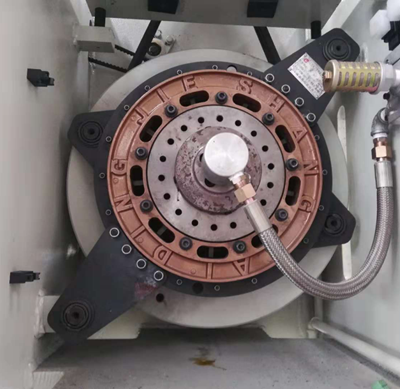Pneumatski stroj za probijanje posuda Jh21 serije C